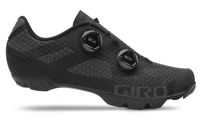 Silniční tretry Giro Sector Black/Dark Shadow